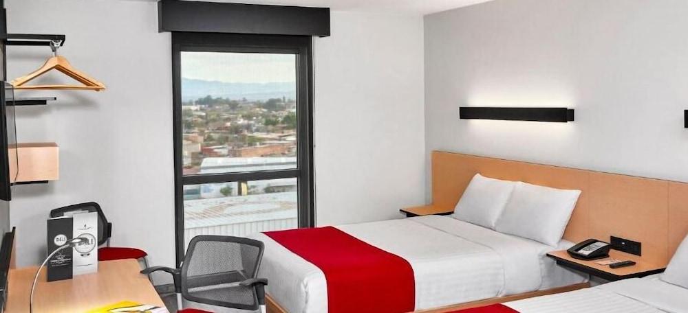 City Express By Marriott Guadalajara Aeropuerto Las Pintas Bagian luar foto